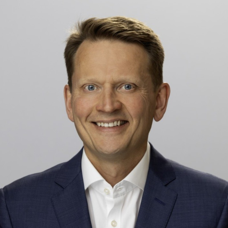 Nuutti Niinistö, Sauli Niinistön vanhin poika ja finanssialan ammattilainen